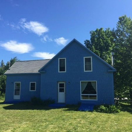 Breton Cove Farmhouse Pensionat Indian Brook Exteriör bild